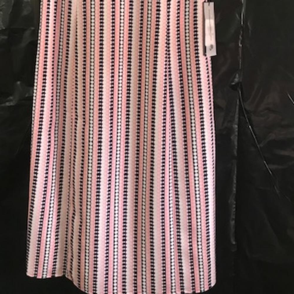 dress - Picture 2 of 5